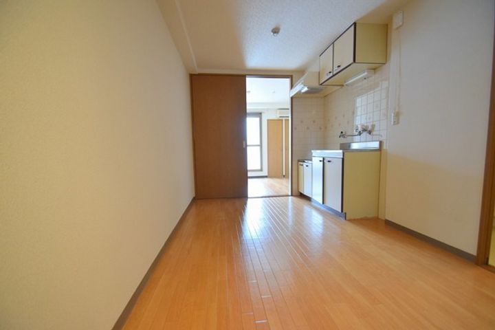 大阪府大阪市鶴見区安田3(マンション)の賃貸物件の居間