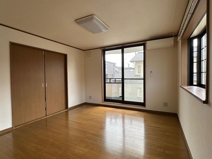 ノーブルハイツ C棟の居間