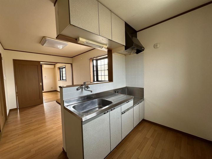 ノーブルハイツ C棟のキッチン