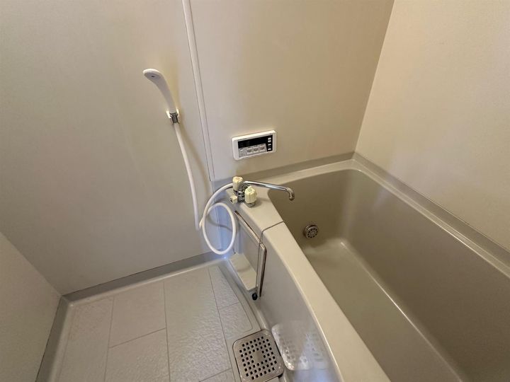 ノーブルハイツ C棟の風呂