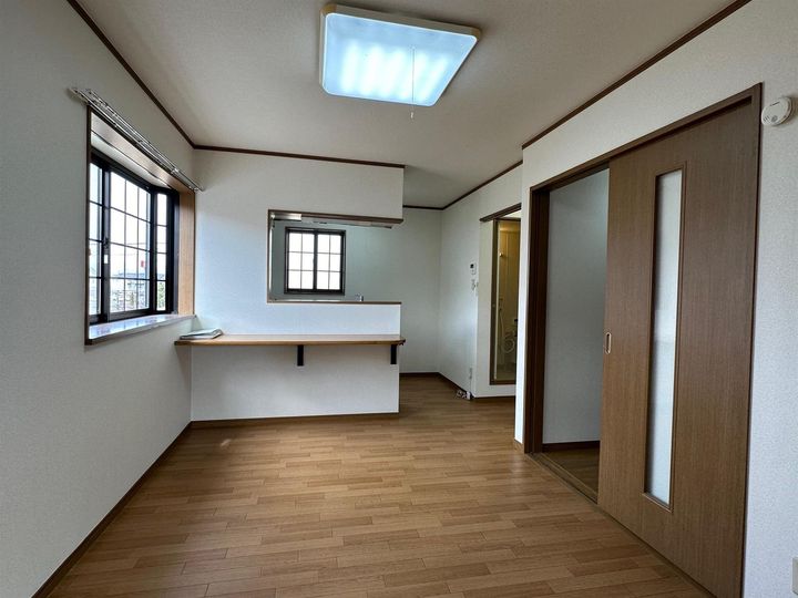 ノーブルハイツ C棟の居間