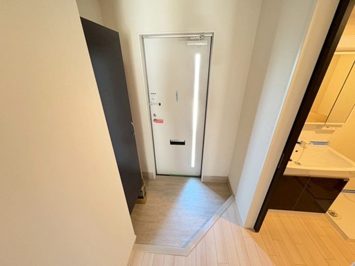 パームコート長尾の玄関