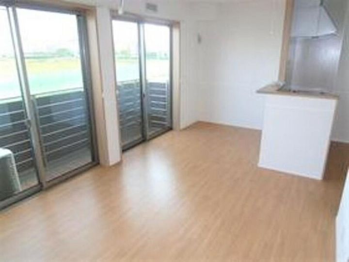 埼玉県越谷市レイクタウン1(アパート)の賃貸物件の居間