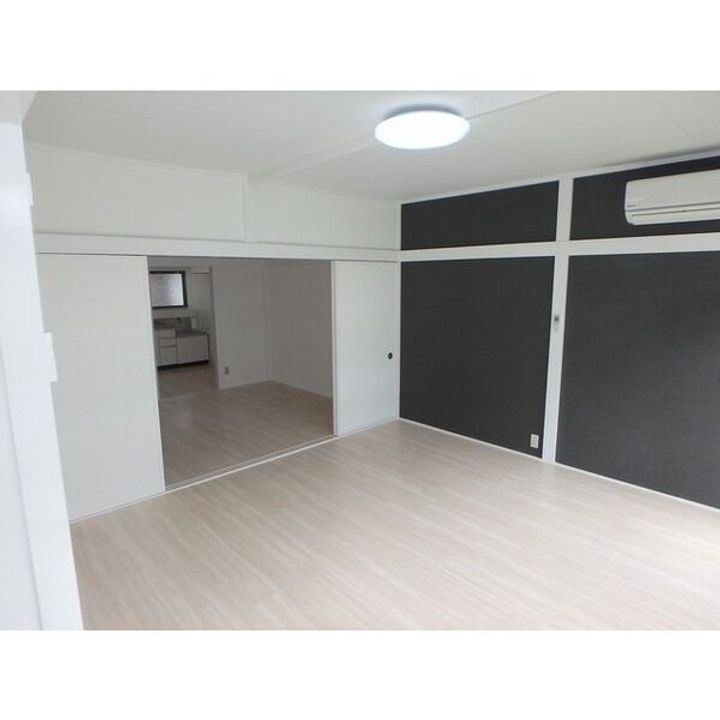 栃木県宇都宮市石井町(アパート)の賃貸物件の居間