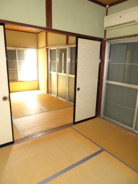 静岡県沼津市松沢町(一戸建)の賃貸物件の居間