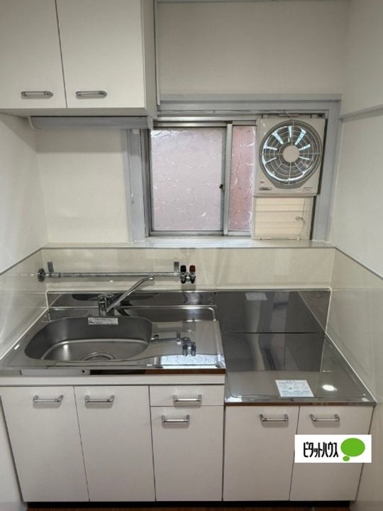 寄川ビルのキッチン