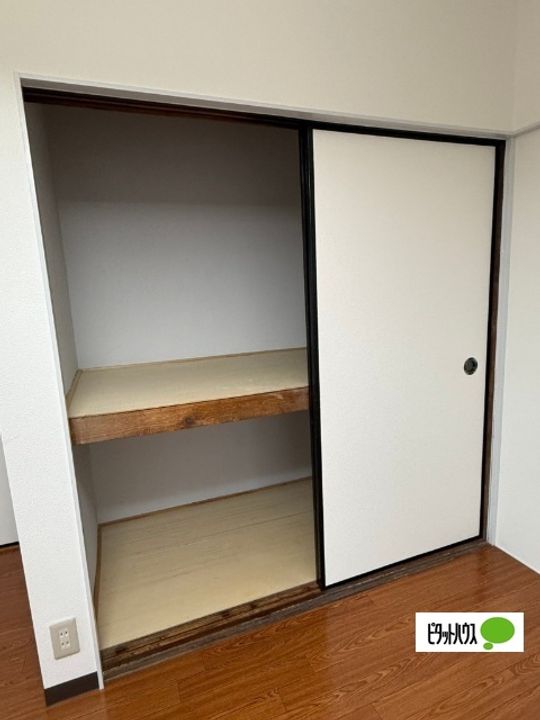 寄川ビルの内装