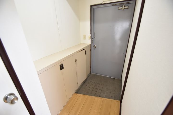 広島県広島市中区白島中町(マンション)の賃貸物件の玄関