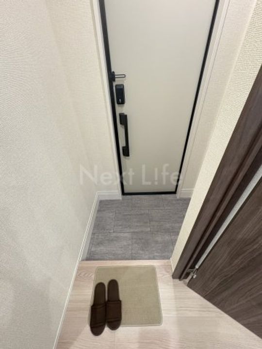 プラム ツリー ガーデン Yの玄関