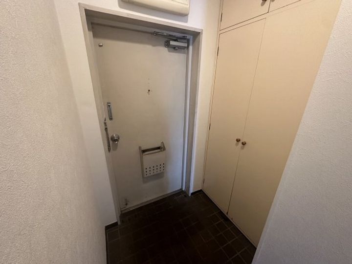 神奈川県大和市林間2(マンション)の賃貸物件の玄関