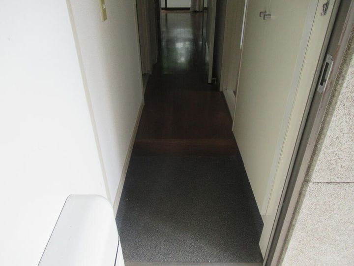 グランドールB・Oの玄関