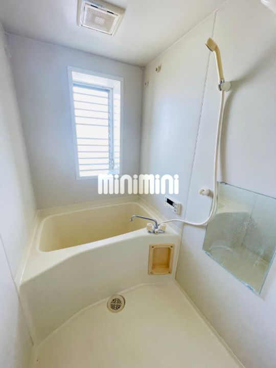 ログマンラシューレの風呂