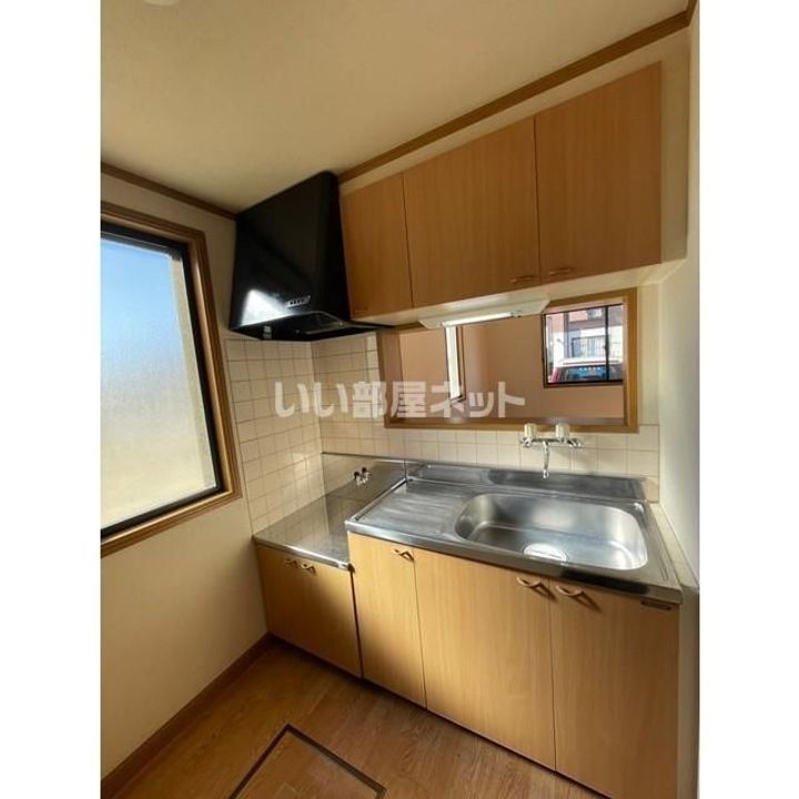 群馬県伊勢崎市宮子町(アパート)の賃貸物件のキッチン