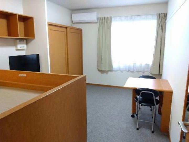 レオパレスラ・グラシューズ IIの居間