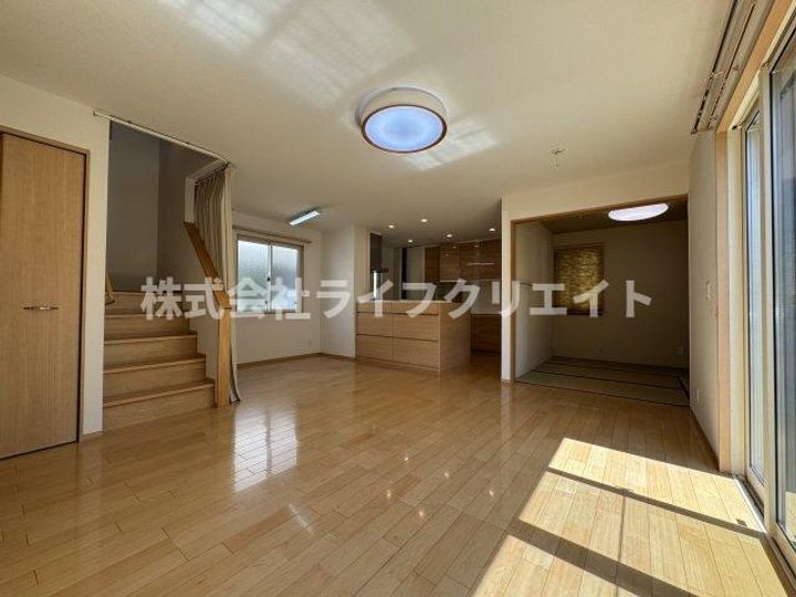 東京都日野市多摩平4(一戸建)の賃貸物件の居間