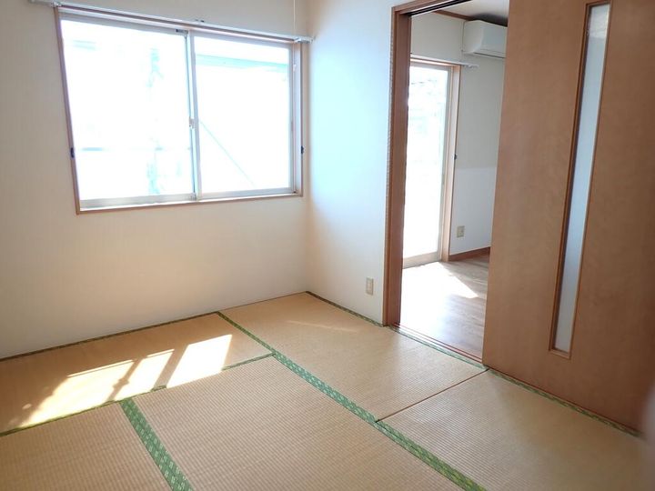 ニューキャピタルの内装