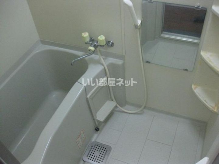 カレラ・デ・スールの風呂