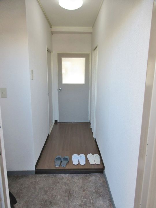 メゾン福竹の玄関