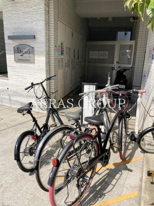 プレール・ドゥーク北新宿IIIの地図