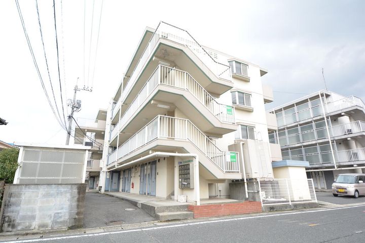 ウエストヒルズ野田 B棟の外観