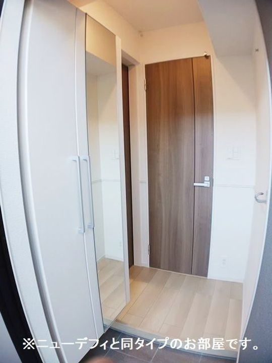 シュタイン・フルスの玄関