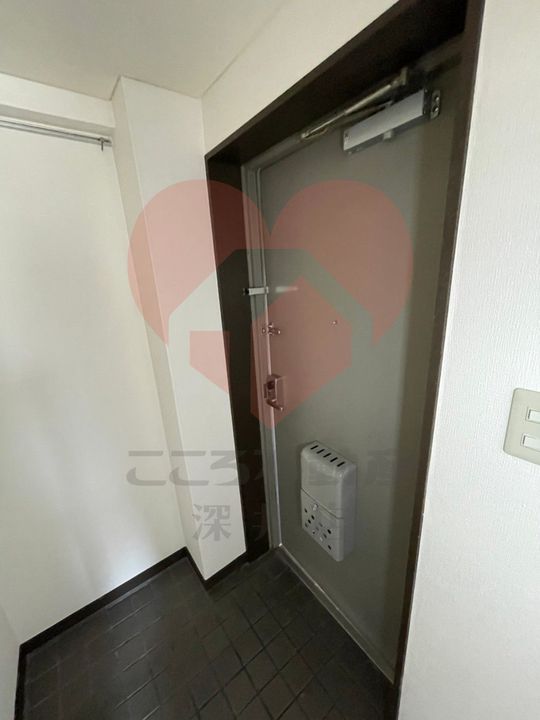 アレグレスの玄関