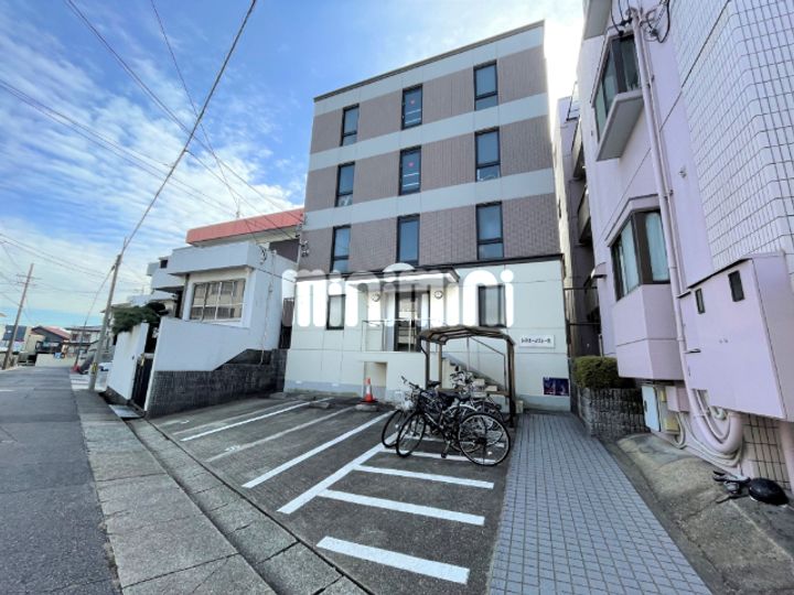 第2ホーメスト一社の外観