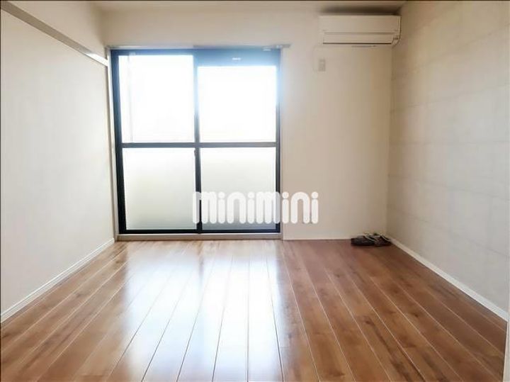 第2ホーメスト一社の居間