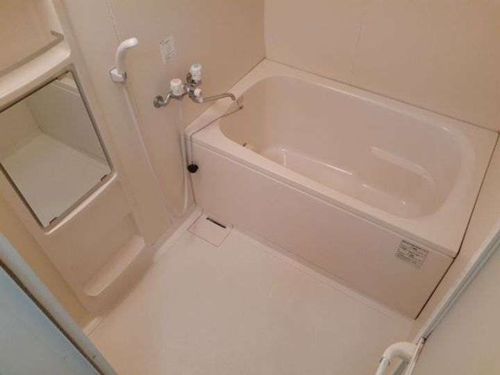 三重県名張市蔵持町原出(マンション)の賃貸物件の風呂