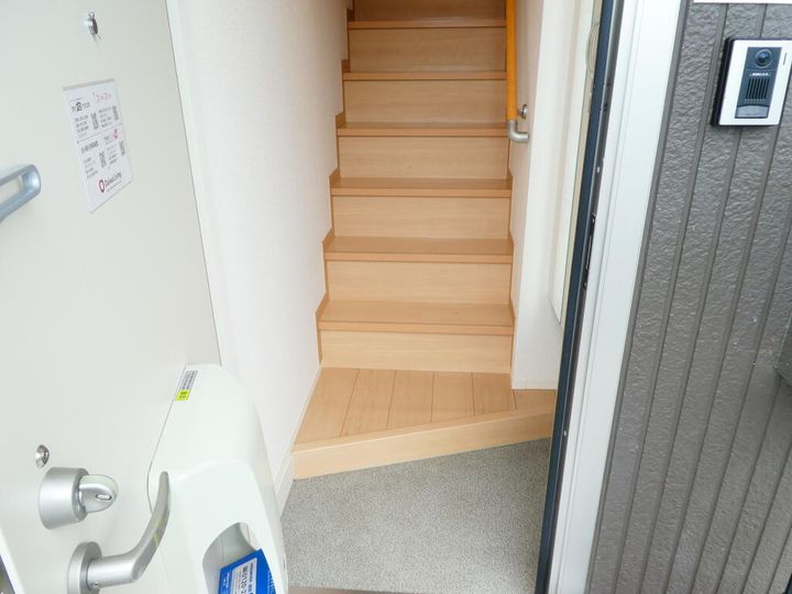 メゾン高千穂Bの玄関