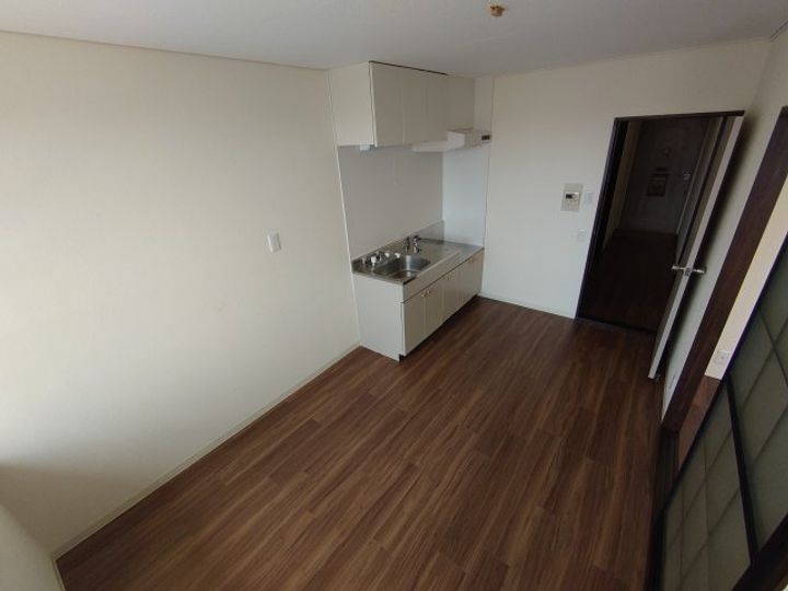 宝山ハイツAの居間