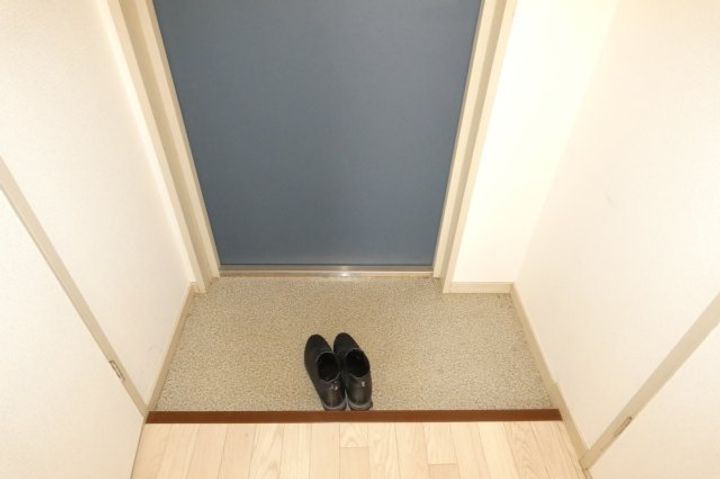 タレックスビルの玄関