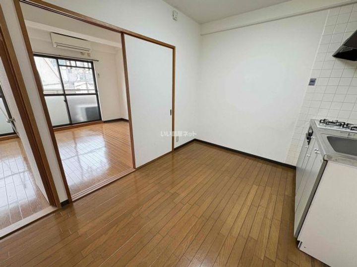 兵庫県神戸市中央区吾妻通5(マンション)の賃貸物件の居間