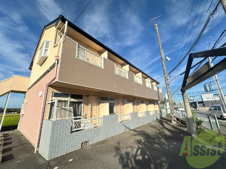 メゾン六番館の外観