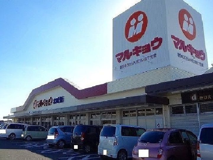 グランメゾンの周辺