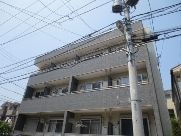 アディア・アロッジオの外観