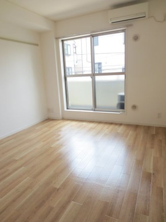 アディア・アロッジオの居間