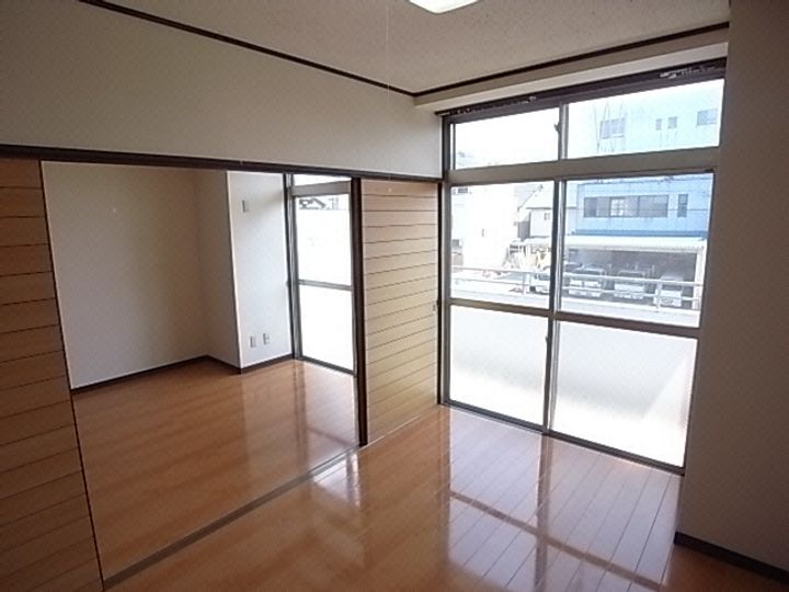 岐阜県岐阜市福光東3(マンション)の賃貸物件の居間