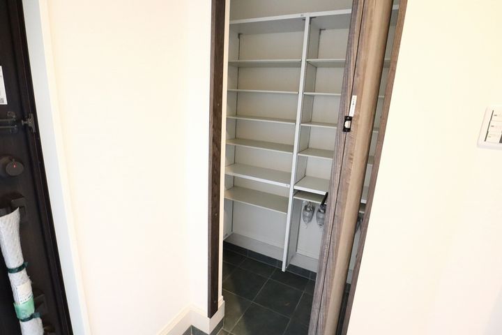 岐阜県岐阜市須賀4(一戸建)の賃貸物件の玄関