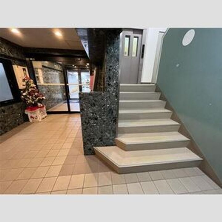 ロイヤル上大川前の地図