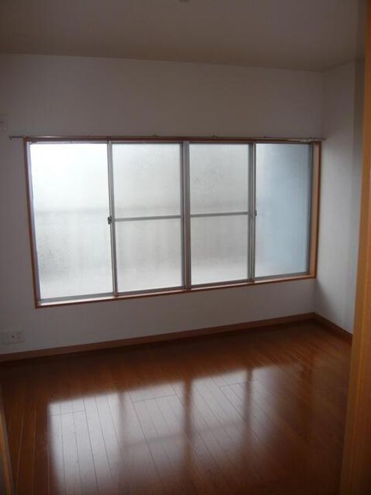 斉藤荘の居間