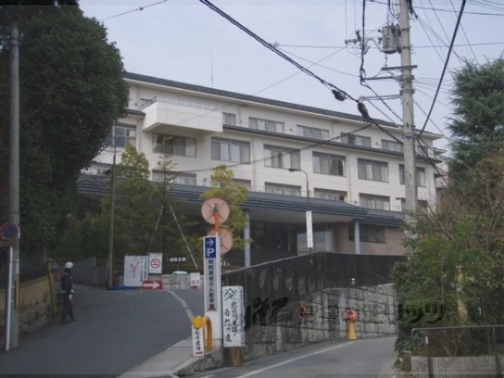 メゾン・ジョイスの周辺