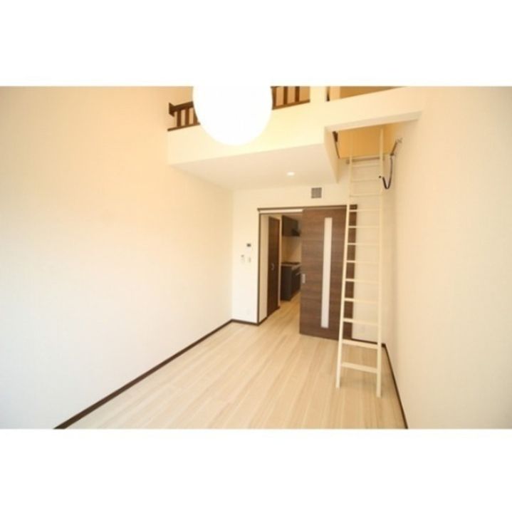 東京都立川市富士見町4(アパート)の賃貸物件の居間