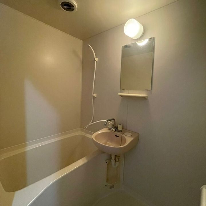 ハウスブルンネンの風呂