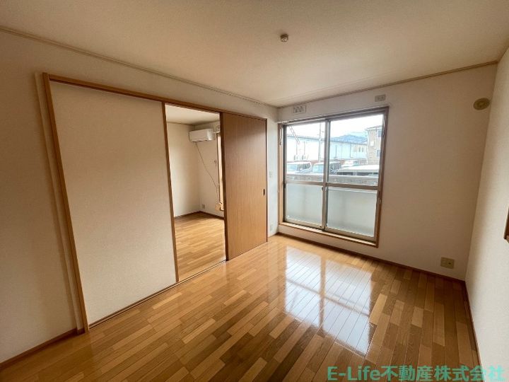 シャルマンソフィアIIIの居間