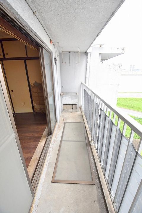 第1イスズビルの内装