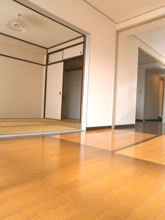 わかば台マンションの居間