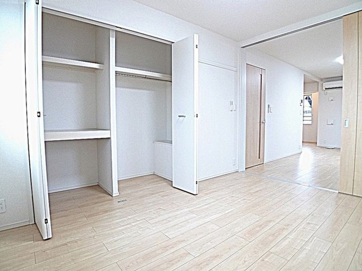 クイーンズ・ガーデンII Cの内装