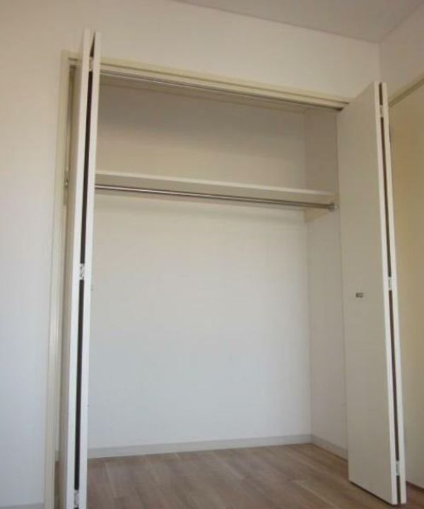 神奈川県横浜市磯子区森6(アパート)の賃貸物件の内装