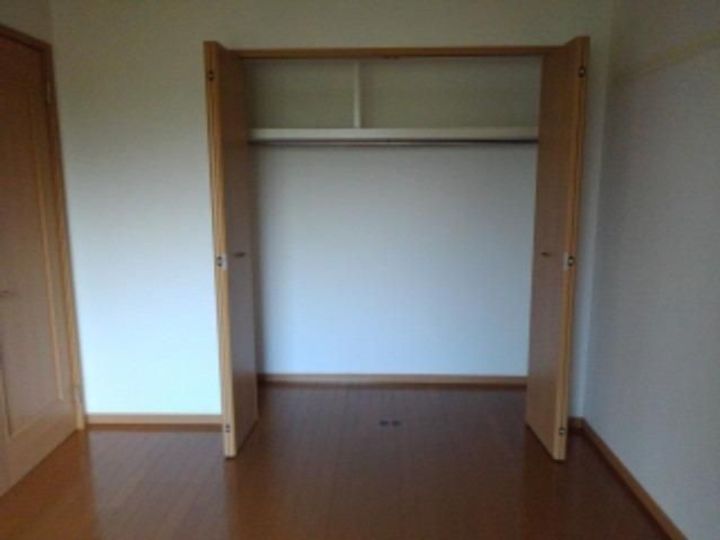 三重県名張市希央台2番町(マンション)の賃貸物件の内装